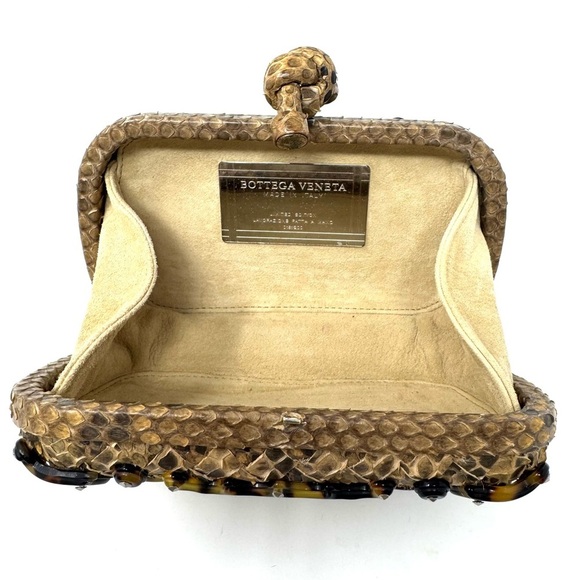 Bottega Veneta Brown Tortoise Appliqué & Python Knot Clutch Limited Edition - Picture 5 of 7